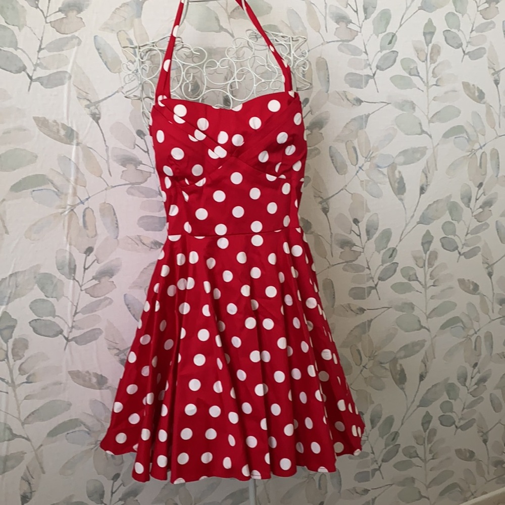 Darling vintage style Red polka dot dress with full skirt size large